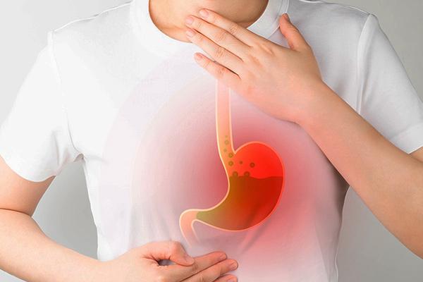 برای کاهش اسید معده چه بخوریم؟ ۵ راهکار برای کاهش فوری اسید معده