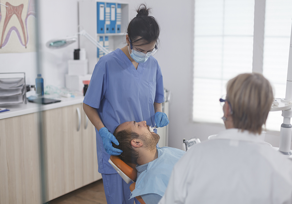 بهترین دوره دستیار دندانپزشکی
